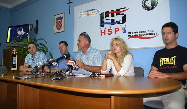 Pressica HSP-a 05.07.2007.
Osvrt na komentare i kritike na Thompsonv koncert i mladez koja je bila na koncertu!