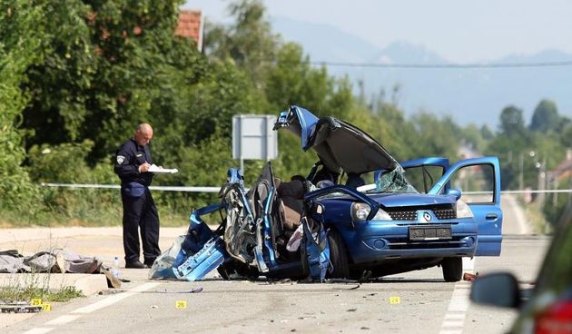 Stravična prometna nesreća u Ličkom Cerju na državnoj cesti D50