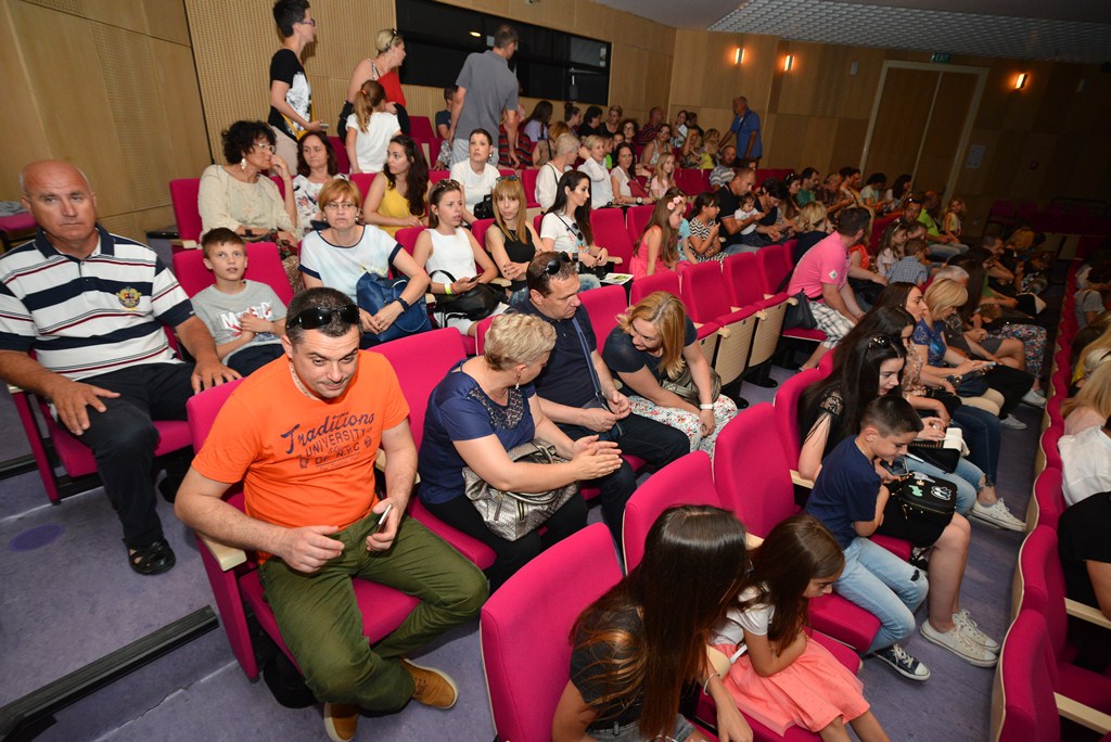 Donatolina u Kazalištu lutaka: “Mareta tamo i nazad”