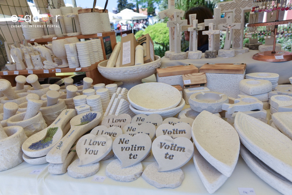 Svečano otvoren 18. Festival cvijeća Zadarske županije u Sv. Filip i Jakovu