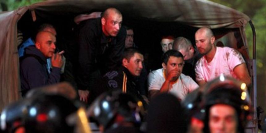 Navijači Dinama pravili nered po Temišvaru (Foto: CROPIX) Navijači Dinama pravili nered po Temišvaru (Foto: CROPIX)