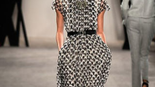 Jason Wu: Jesen/zima 2009. (Cromoda.com) Jason Wu: Jesen/zima 2009. (Cromoda.com)