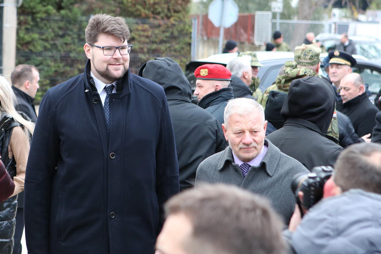 Na Gradskom groblju odana počast poginulim hrvatskim braniteljima povodom 30. obljetnice VRO Maslenica Na Gradskom groblju odana počast poginulim hrvatskim braniteljima povodom 30. obljetnice VRO Maslenica