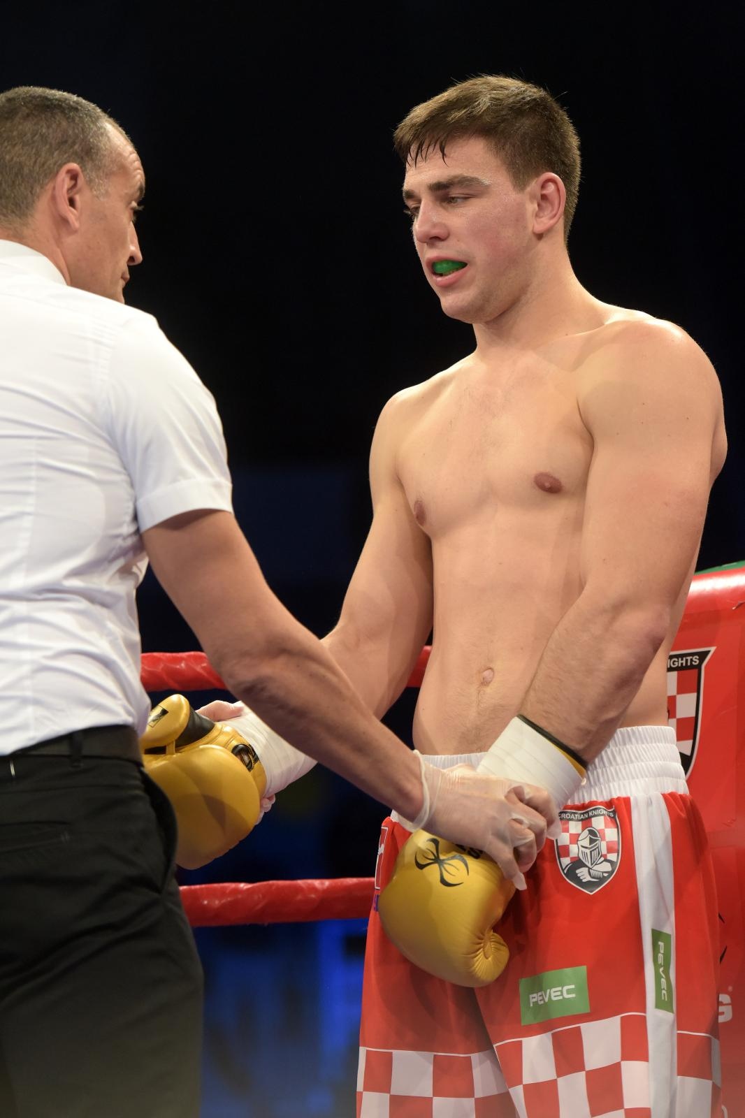 Svjetska boksacka liga, grupa B C1, kategorija 91 kg, Toni Filipi (Croatian Knights) – Kristiyan Stefanov Dimitrov (France Fighting Roosters).