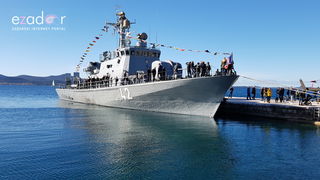 Izložba vojne opreme, oružja i vozila na zadarskoj rivi i spuštanje 25-metarske zastave s kampanela sv. Stošije