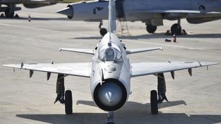 Vježbe pilota borbenih MIG-ova Vježbe pilota borbenih MIG-ova