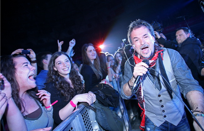 Zagreb, 220410.
U sklopu velike turneje Toleranca tour 2010 i povodom izlaska novog albuma naziva “Toleranca” Zlatan Stipisic Gibonni veceras je u KC Drazen Petrovic odrzao prvi od 2 predvidjena zagrebacka koncerta.
Na slici: Gibonni.
Foto: Neja Markicevi