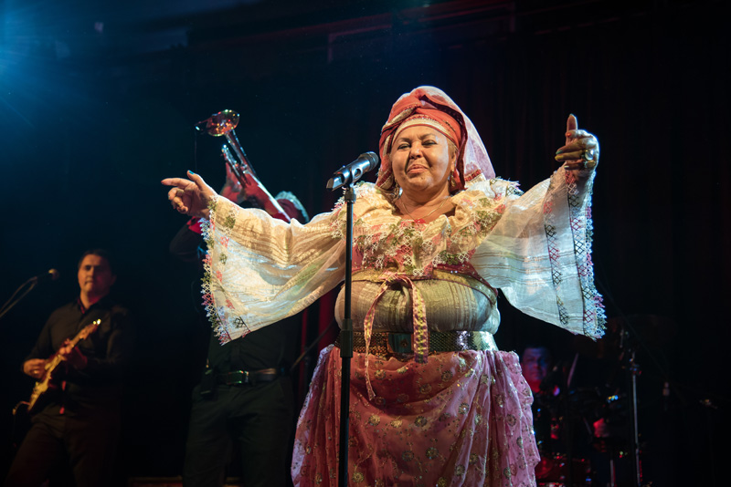 Esma Redžepova, prateći bend Folk Masters i gost Ibus Ibraimovski @ Arsenal Zadar Esma Redžepova, prateći bend Folk Masters i gost Ibus Ibraimovski @ Arsenal Zadar