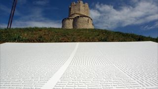 26.06.2013., Nin – Predstavljanje naslovnice, vizualnog identiteta i kreativnog tima najveceg kataloga na svijetu Neodoljiva Hrvatska, pored krunidbene crkve svetog Nikole u Ninu. Photo: Zeljko Mrsic/PIXSELL 26.06.2013., Nin – Predstavljanje naslovnice, vizualnog identiteta i kreativnog tima najveceg kataloga na svijetu Neodoljiva Hrvatska, pored krunidbene crkve svetog Nikole u Ninu. Photo: Zeljko Mrsic/PIXSELL