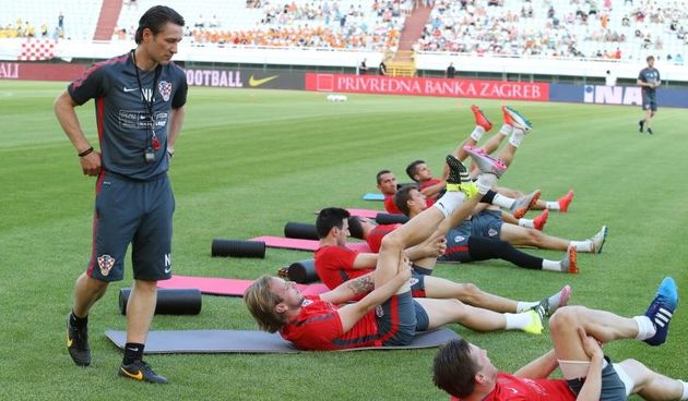 08.06.2015., Split – Hrvatski nogometni reprezentativci odradili su trening na Poljudu uoci kvalifikacijske utakmice protiv Italije koju ce odigrati u petak. Niko Kovac, Ivan Rakitic. Photo: Ivo Cagalj/PIXSELL