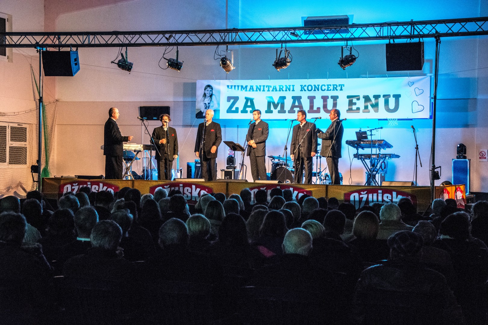 Humanitarni koncert “Za malu Enu” u Povljani Humanitarni koncert “Za malu Enu” u Povljani