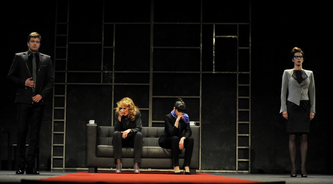 Sibenik, 110213.
HNK Sibenik.
Generalna proba koprodukcijske predstave HNK Sibenik i Kazalista Gavella Zagreb autora Rolanda Schimmelpfenniga “PUSH UP 1