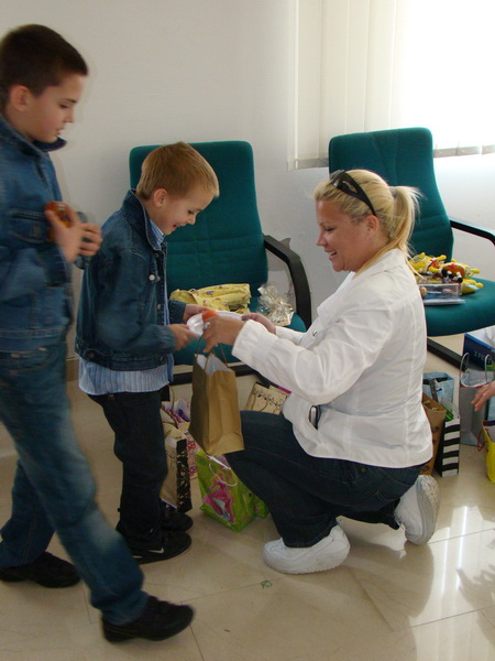 Humanitani uskrsni konvoj Zadar – Oklaj