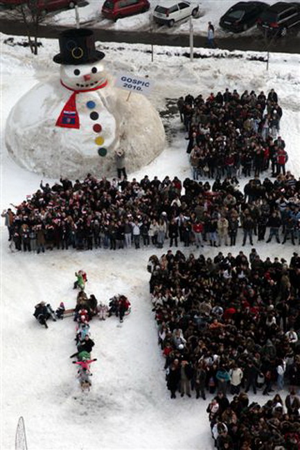 Gospić: 187. Milenijska fotografija Šime Strikomana Gospić: 187. Milenijska fotografija Šime Strikomana