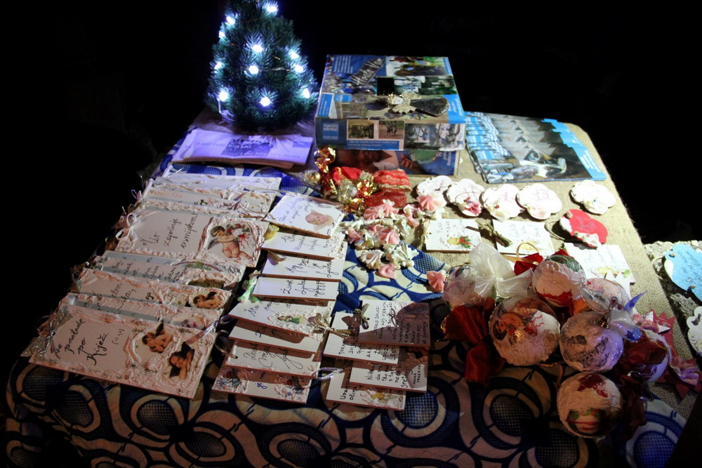 U Diklu kod bunara upriličene žive jaslice U Diklu kod bunara upriličene žive jaslice