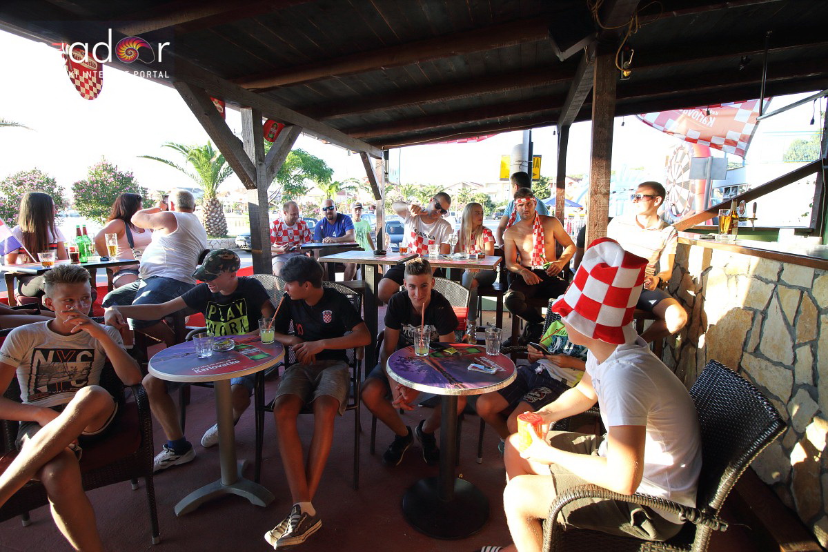 Bibinje: Navijanje za Vatrene i fešta nakon pobjede nad Rusijom