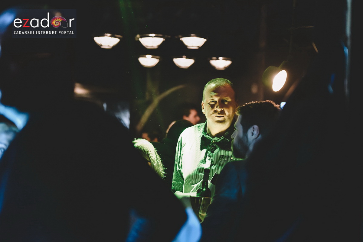 Uskrs u Harbor Cookhouse & Clubu uz klapu Iskon Uskrs u Harbor Cookhouse & Clubu uz klapu Iskon