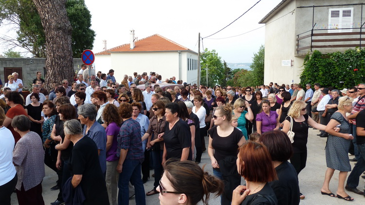 Tkon: Posljednji ispraćaj malenog anđela, Roka Ugrinića 7. lipnja 2011.