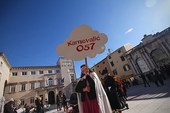 Karnevalić Radija 057, 16. veljače 2012, Foto: Saša Čuka Karnevalić Radija 057, 16. veljače 2012, Foto: Saša Čuka