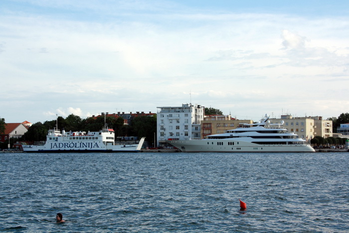 Superjahta “Eminence” u zadarskoj luci Superjahta “Eminence” u zadarskoj luci