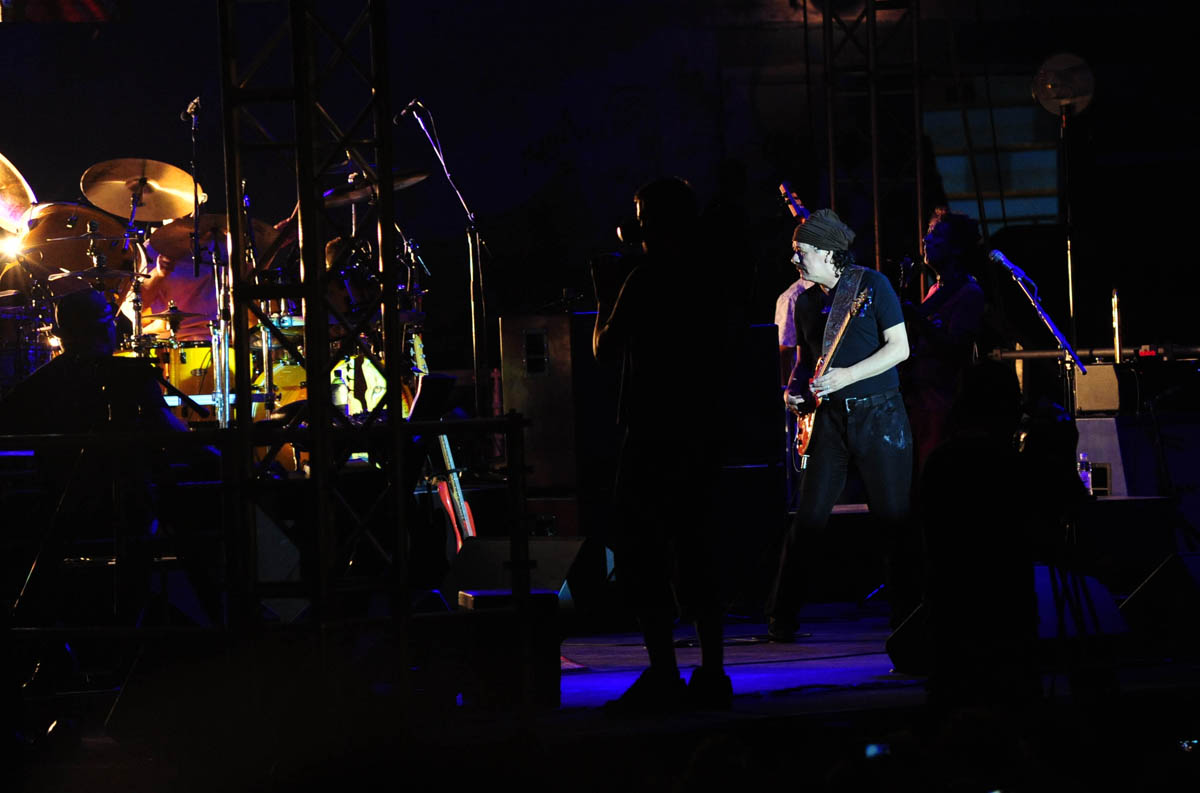 Zadar, 29.07.2013. snimio: Nenad Marčev 
Koncert Carlos Santana 
Prostor pored dvorane u Jazinama