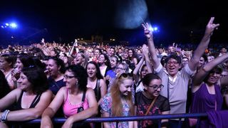 Zagreb Classic: Rođendanski koncert 2Cellos, Zucchera i Olivera na Tomislavcu. Photo: Anto Magzan/PIXSELL Zagreb Classic: Rođendanski koncert 2Cellos, Zucchera i Olivera na Tomislavcu. Photo: Anto Magzan/PIXSELL