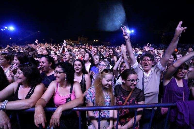 Zagreb Classic: Rođendanski koncert 2Cellos, Zucchera i Olivera na Tomislavcu. Photo: Anto Magzan/PIXSELL Zagreb Classic: Rođendanski koncert 2Cellos, Zucchera i Olivera na Tomislavcu. Photo: Anto Magzan/PIXSELL