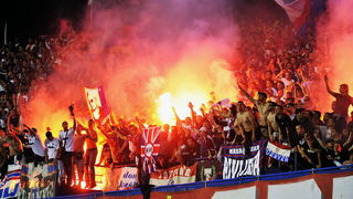 Zagreb, 220513.
Stadion Maksimir.
Finale Hrvatskog kupa, uzvratna utakmica Lokomotiva – Hajduk.
Na slici: navijaci Hajduka, Torcida, bakljada.
Foto: Boris Kovacev / CROPIX Zagreb, 220513.
Stadion Maksimir.
Finale Hrvatskog kupa, uzvratna utakmica Lokomotiva – Hajduk.
Na slici: navijaci Hajduka, Torcida, bakljada.
Foto: Boris Kovacev / CROPIX