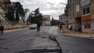 Na rekonstruirano križanje u Vruljici postavlja se završni sloj asfalta Na rekonstruirano križanje u Vruljici postavlja se završni sloj asfalta