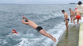 Novogodišnje kupanje na Morskim orguljama Novogodišnje kupanje na Morskim orguljama