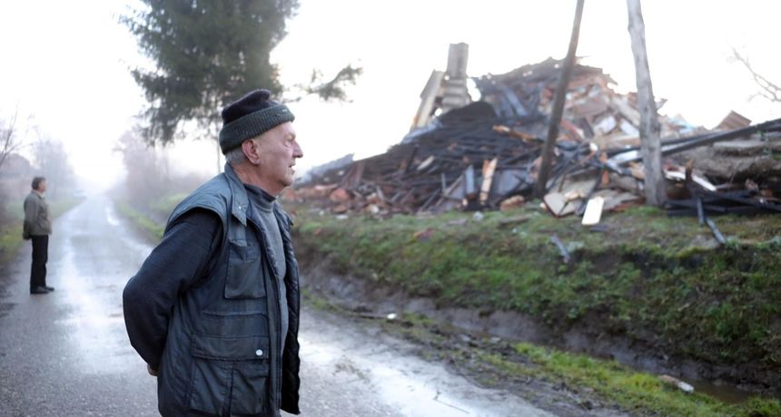 Kuća u Majskoj Poljani Kuća u Majskoj Poljani