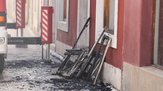 Veliki požar izbio u zgradi na Narodnom trgu Veliki požar izbio u zgradi na Narodnom trgu