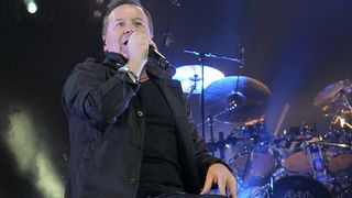 Split, 131109.
Skotski band Simple Minds odrzao je koncert u splitskoj Spaladium Areni. 
Kao predgrupa nastupio je trio Vlatko Stefanovski.
Foto: Jadran Babic / CROPIX