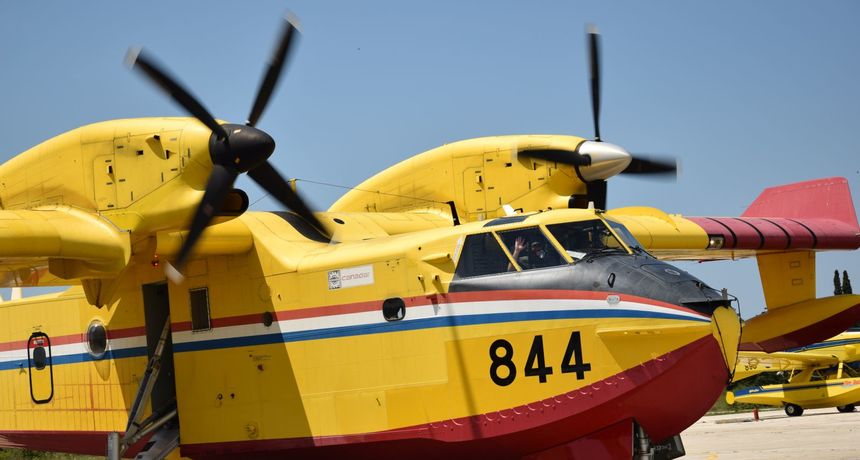 Jedan Canadair upućen na gašenje požara u Izrael Jedan Canadair upućen na gašenje požara u Izrael