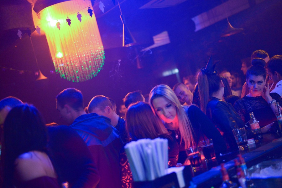 Jura Stublić & Film u Maraschino baru ; foto Iva Perinčić Jura Stublić & Film u Maraschino baru ; foto Iva Perinčić