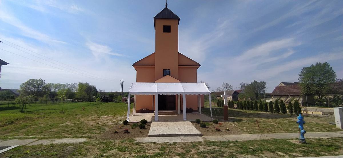 Donacija Vukšićkih bećara novoj crkvi u Baranji