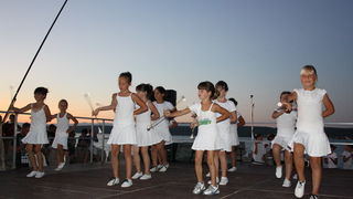 Vecer folklora: KUD Nevijana i ansambl Horenak u Nevidjenima Vecer folklora: KUD Nevijana i ansambl Horenak u Nevidjenima