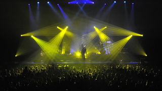 Split, 131109.
Skotski band “Simple Minds odrzao koncert u splitskoj  Spaladium Areni. Kao predgrupa nastupio je trio Vlatko Stefanovski.
Foto: Jadran Babic / CROPIX