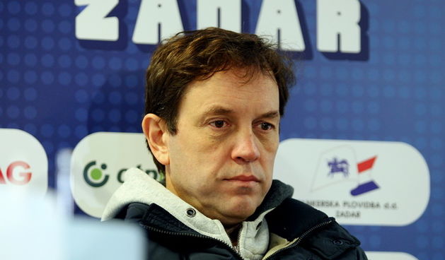 Zadar, 210110.
Dvorana Kresimira Cosica.
Konferencija za medije na kojoj je direktor kluba Zdenko Micic predstavio novog trenera Danijela Jusupa.
Na slici: Danijel Jusup.
Foto: Vladimir Ivanov / CROPIX