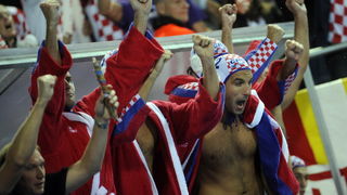 Zagreb, 110910.
Bazen Mladosti na Savi.
29. Europsko prvenstvo u vaterpolu.
Finalna utakmica za pobjednika Europskog prvenstva u vaterpolu  Hrvatska – Italija. 
Na slici: igraci slave.
Foto:  Drago Sopta / CROPIX