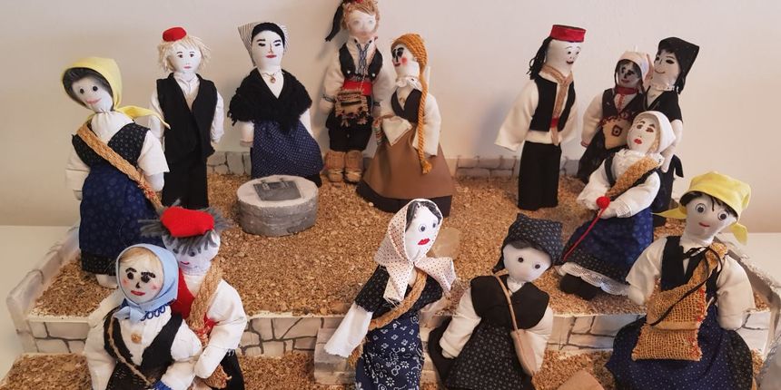 Ražanački osnovnoškolci priredili bogat program povodom Dana otvorenih vrata OŠ Jurja Barakovića Ražanac Ražanački osnovnoškolci priredili bogat program povodom Dana otvorenih vrata OŠ Jurja Barakovića Ražanac