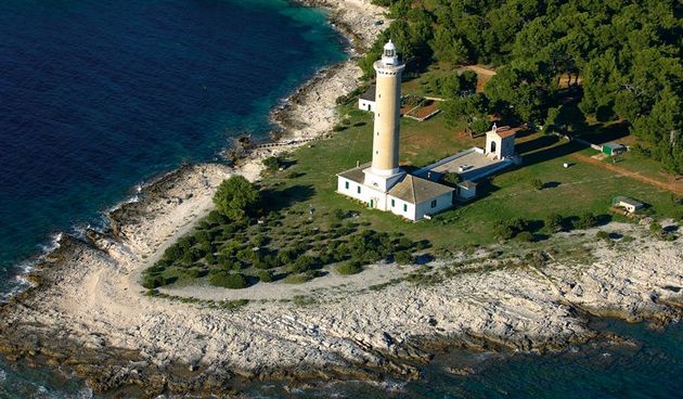 Svjetionik Veli Rat na Dugom otoku