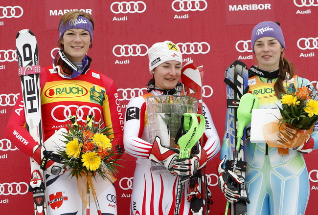 Maribor, Slovenija, 170110.
Audi FIS Ski World Cup.
46. Zlatna lisica. Slaolm.
Na fotografiji , slijeva: Marie Reich (treca), Kathrin Zettel (pobjednica) i Tina Maze.
Foto: Ronald Gorsic / CROPIX