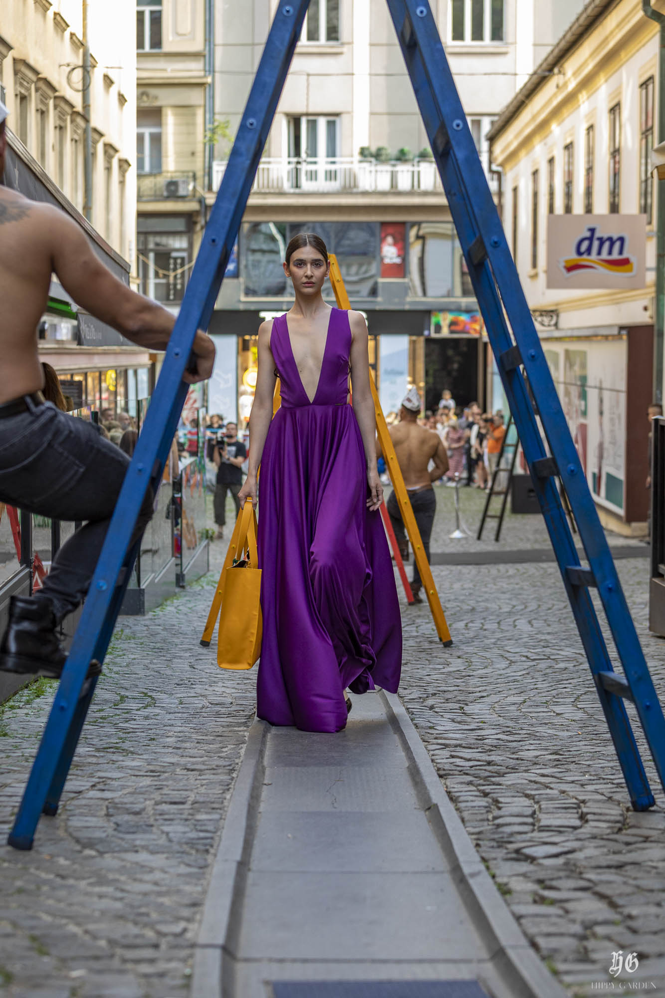 Ulična modna revija #INSPIREDBYART by Hippy Garden Ulična modna revija #INSPIREDBYART by Hippy Garden