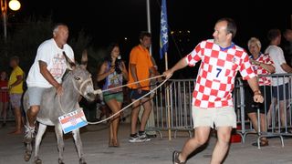 Tisno: 6. Međunarona “Trka tovarov”, Foto: Edin Kadić Tisno: 6. Međunarona “Trka tovarov”, Foto: Edin Kadić