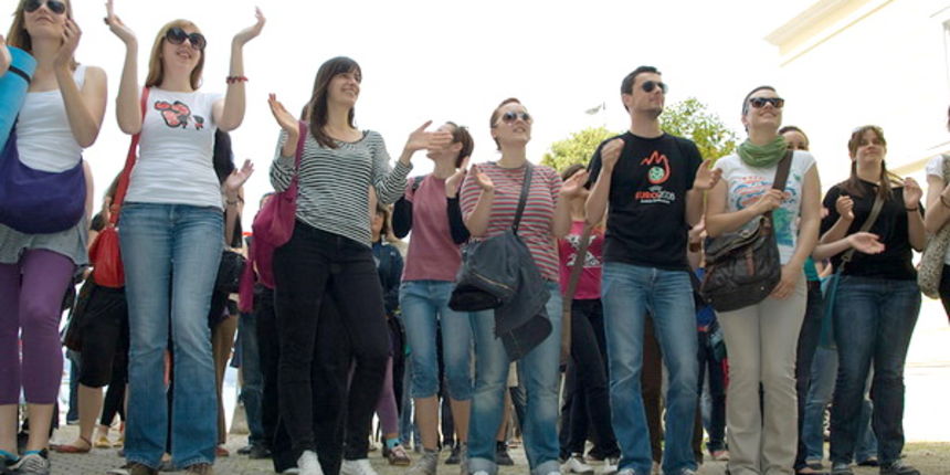 Studentski prosvjed: Zagrlimo rektorat Studentski prosvjed: Zagrlimo rektorat