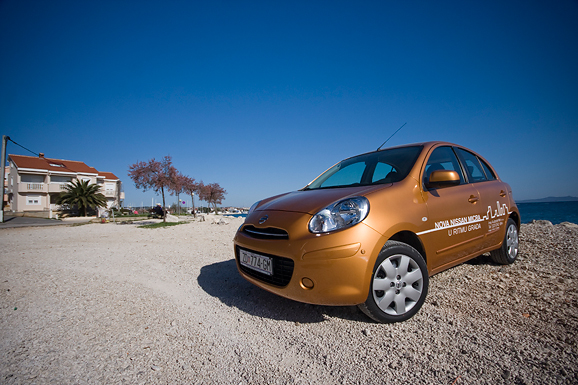 Image 943425 (auto) Image 943425 (auto)