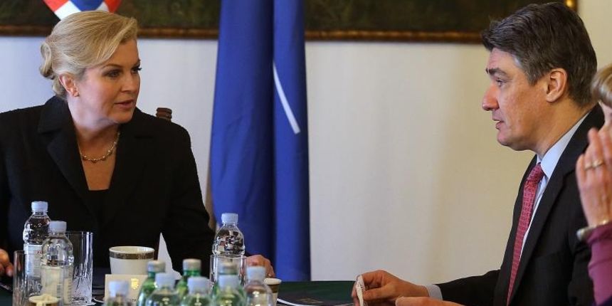 Sjednica Vijeca za nacionalnu sigurnost odrzana je u Uredu Predsjednice Kolinde Grabar Kitarovic u Vili Prekrizje. Kolinda GrabarKitarovic, Zoran Milanovic. Photo: Goran Stanzl/PIXSELL Sjednica Vijeca za nacionalnu sigurnost odrzana je u Uredu Predsjednice Kolinde Grabar Kitarovic u Vili Prekrizje. Kolinda GrabarKitarovic, Zoran Milanovic. Photo: Goran Stanzl/PIXSELL