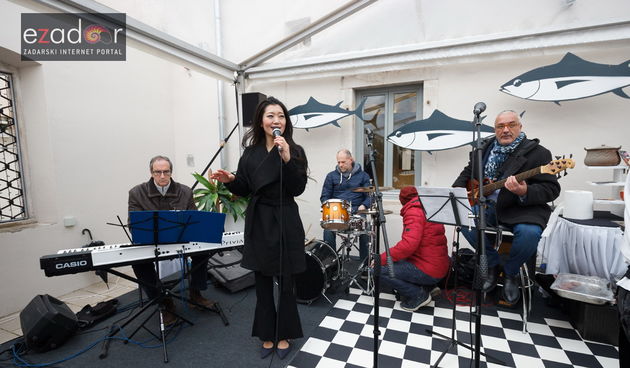 Đir po gradu, subotnja špica 3. veljače. Minami Kayoko i Black Coffee