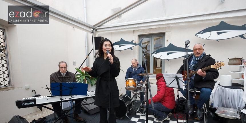 Đir po gradu, subotnja špica 3. veljače. Minami Kayoko i Black Coffee Đir po gradu, subotnja špica 3. veljače. Minami Kayoko i Black Coffee